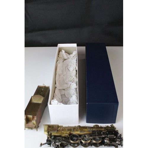 304 - HO gauge 4-6-2 brass locomotive & tender, unmarked, appears excellent, in custom box