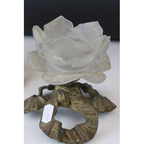 139 - A pair of brass electric table lights in the form of flowers with Vaseline glass shades.