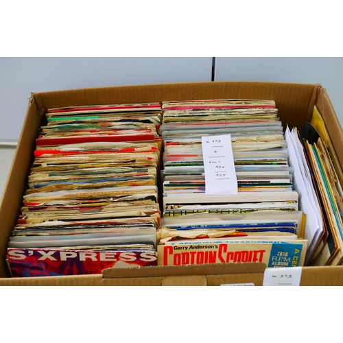 51 - Vinyl - Collection of over 200 45's spanning genres & decades from the 60's onwards including some c... 