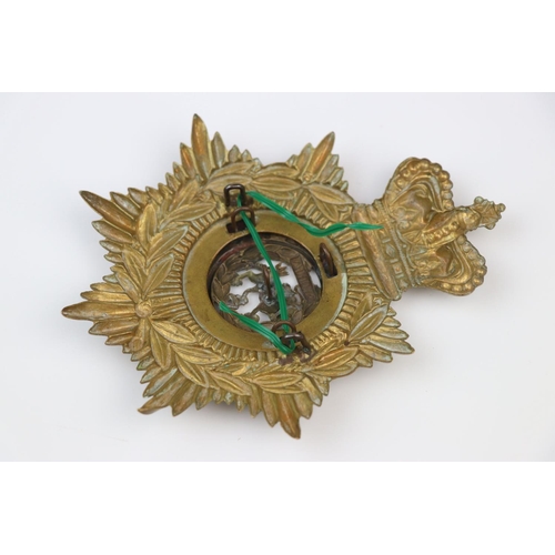 18 - A British Victorian 1881 - 1883 The Border Regiment Brass Helmet Badge Complete With All Fixings To ... 