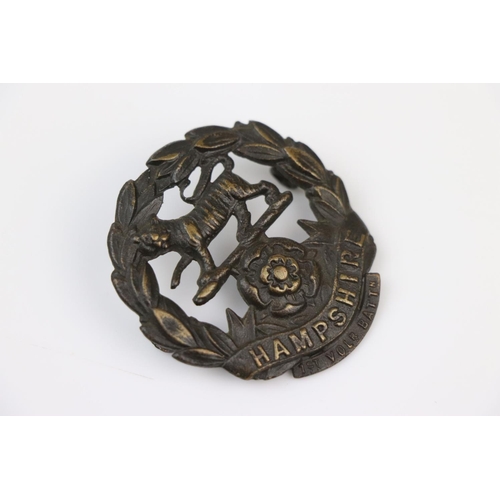 3 - A British 1st Volunteer Battalion Of The Hampshire Regiment OSD Brass Cap Badge With Twin Loop Fixin... 