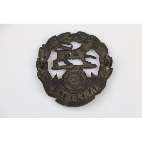 3 - A British 1st Volunteer Battalion Of The Hampshire Regiment OSD Brass Cap Badge With Twin Loop Fixin... 