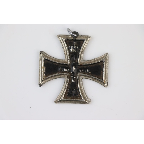 48 - A World War One German Full Size Imperial 2nd Class Iron Cross Award Medal.