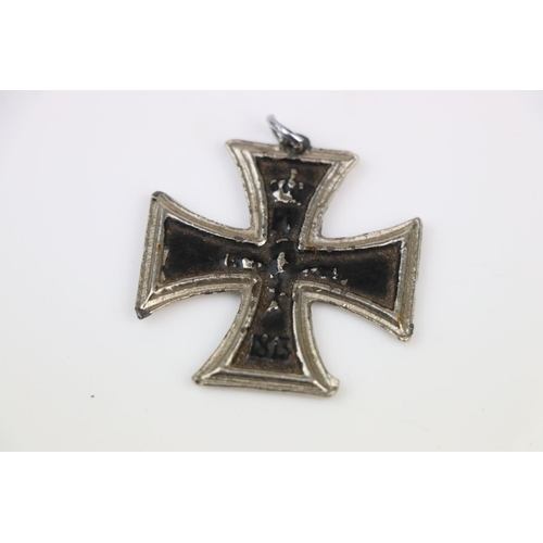 48 - A World War One German Full Size Imperial 2nd Class Iron Cross Award Medal.