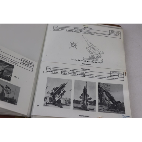 57 - A Military NATO Pact Military Equipment Artillery And Missiles Book Ref.F.5144