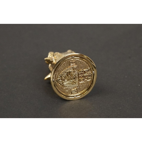 320 - Unusual document seal in the form of a horse