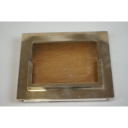 340 - A hallmarked sterling silver perpetual calendar by Walker & Hall.