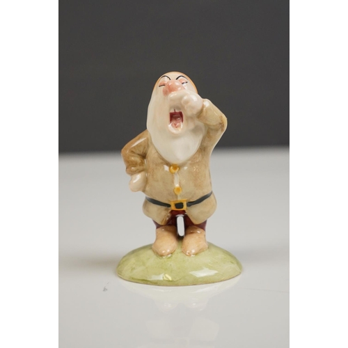 168 - Royal Doulton Set of Snow White and the Seven Dwarfs, model numbers SW9 to SW16, Snow White 15cms hi... 