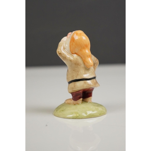 168 - Royal Doulton Set of Snow White and the Seven Dwarfs, model numbers SW9 to SW16, Snow White 15cms hi... 