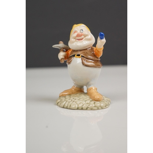 168 - Royal Doulton Set of Snow White and the Seven Dwarfs, model numbers SW9 to SW16, Snow White 15cms hi... 