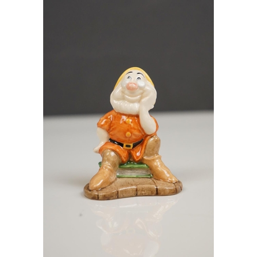 168 - Royal Doulton Set of Snow White and the Seven Dwarfs, model numbers SW9 to SW16, Snow White 15cms hi... 