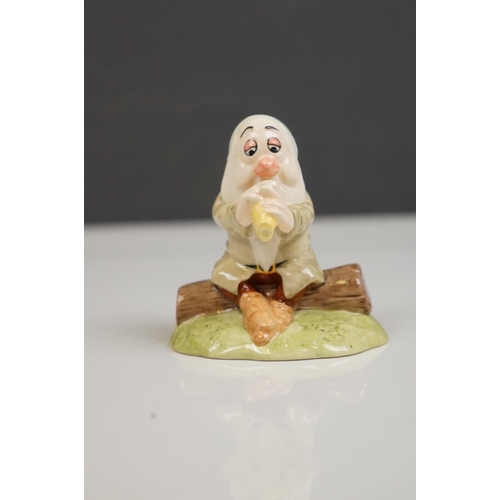 168 - Royal Doulton Set of Snow White and the Seven Dwarfs, model numbers SW9 to SW16, Snow White 15cms hi... 