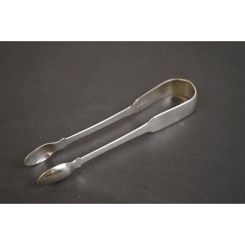 350 - A pair of fully hallmarked Georgian sterling silver sugar tongs.