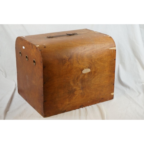 373 - A vintage wooden pet / cat carrier.