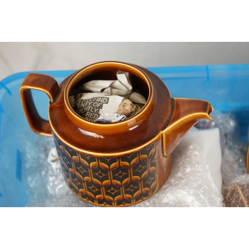 380 - A box of vintage Hornsea pottery