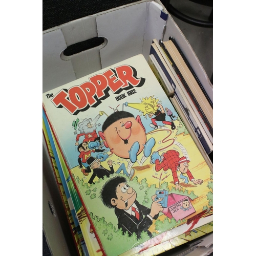135 - Collection of Children's Comics and Annuals including Beano, Spider-man, Disney, etc