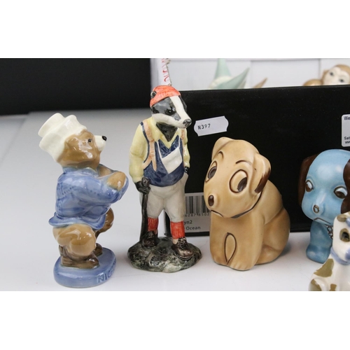 69 - Collection of Ceramic Animals including Szeiler, Beswick, Wade, Sylvac style (approx. 29 in total)