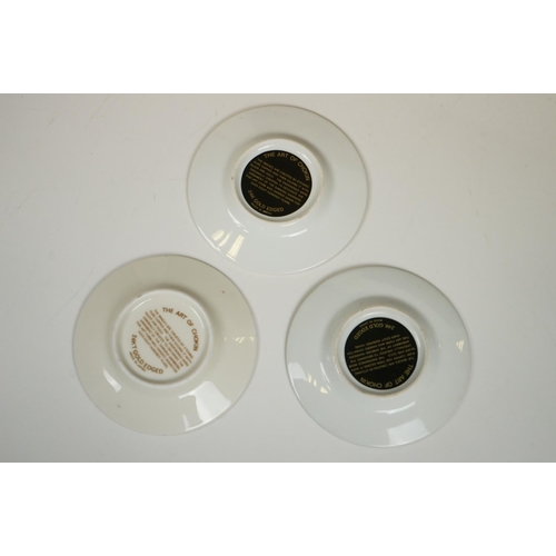 410 - A collection of mixed ceramics and glass ware to include Royal Doulton flower baskets and glass pape... 