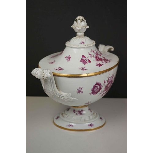 419 - An Oriental jar with Dragon decoration indistinct four Character mark to underside together with a l... 