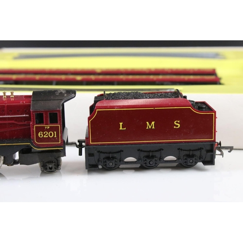 11 - Boxed Hornby OO gauge RS609 Express Passenger Set with smoke, with Duchess of Kent locomotive, 2 x c... 