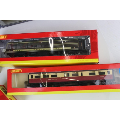 42 - 11 Boxed OO gauge items of rolling stock to include 5 x Bachmann, 5 x Hornby & Dapol featuring Bachm... 