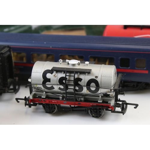 43 - 35 Hornby OO gauge items of rolling stock in vg condition to include crane, coaches and wagons