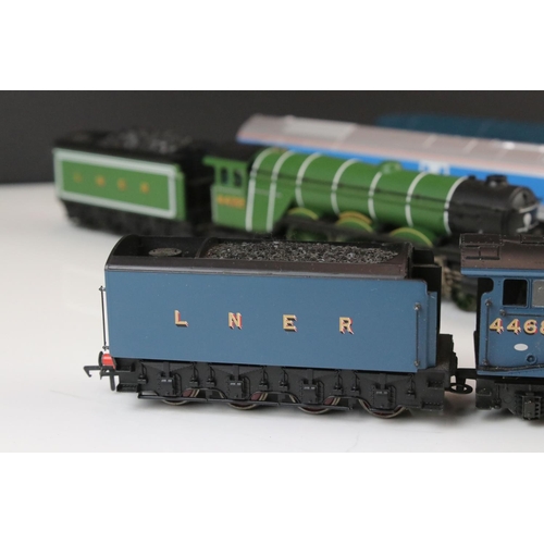 45 - Four OO gauge locomotives to include 3 x Hornby (Flying Scotsman, Yeoman Kenneth J Painter & Illustr... 