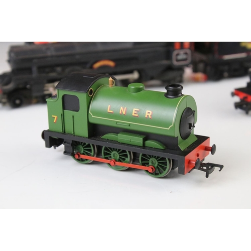 47 - Five OO gauge locomotives to include boxed Hornby R057 Caledonian 0-4-0 Loco Saddle Tank (poor box),... 