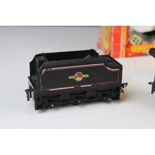 47 - Five OO gauge locomotives to include boxed Hornby R057 Caledonian 0-4-0 Loco Saddle Tank (poor box),... 