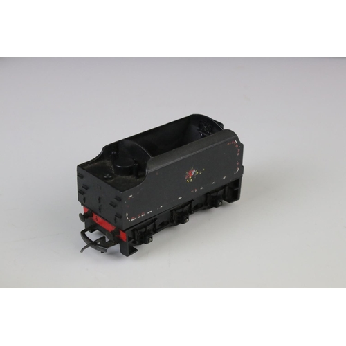 50 - Six Triang OO gauge locomotives to include Princess Elizabeth, Princess Victoria, 2 x 0-6-0 etc, wit... 