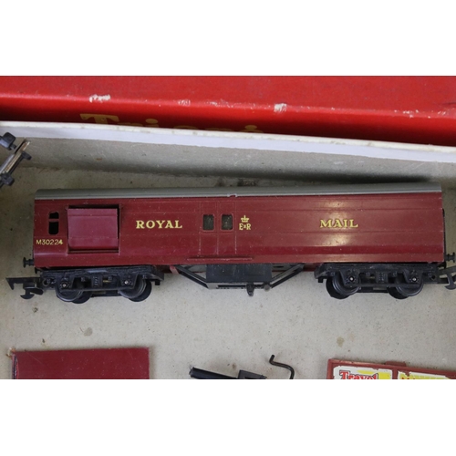 16 - Three boxed Triang OO gauge train sets to include RS25, RO and Princess Elizabeth set plus a boxed T... 