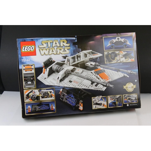 195 - Lego Star Wars Ultimate Collector's Series 75144 Snowspeeder (retired).  New and sealed