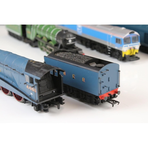 45 - Four OO gauge locomotives to include 3 x Hornby (Flying Scotsman, Yeoman Kenneth J Painter & Illustr... 