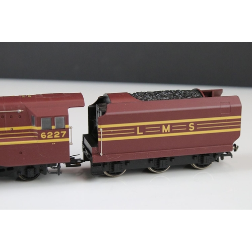 46 - Hornby OO gauge Duchess of Devonshire 4-6-2 6227 LMS locomotive