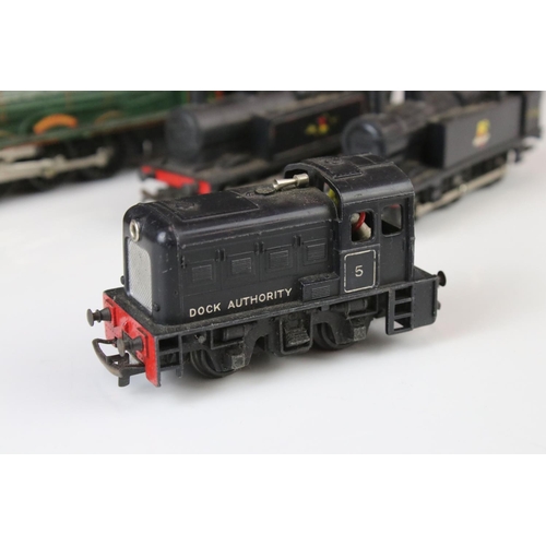 50 - Six Triang OO gauge locomotives to include Princess Elizabeth, Princess Victoria, 2 x 0-6-0 etc, wit... 