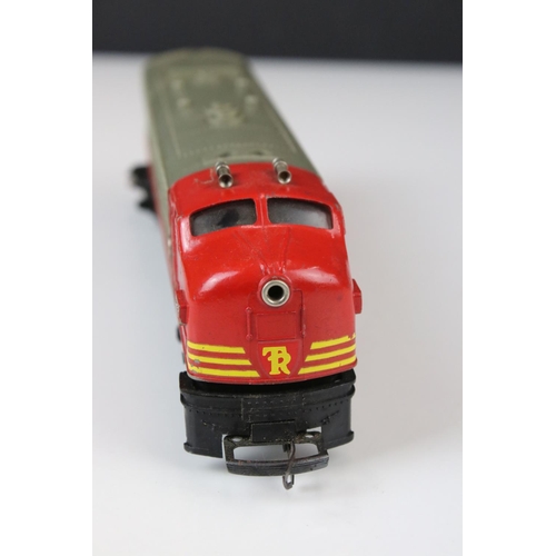 50 - Six Triang OO gauge locomotives to include Princess Elizabeth, Princess Victoria, 2 x 0-6-0 etc, wit... 