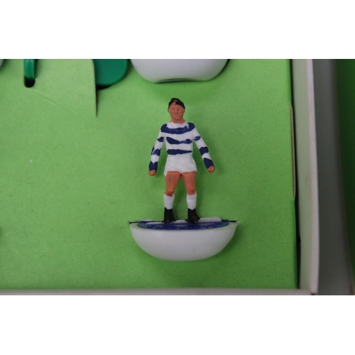 206 - Subbuteo - Five boxed HW Subbuteo teams to include Arsenal, Bradford City, Manchester City away, Pol... 