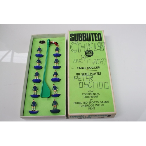 207 - Subbuteo - Five boxed HW Subbuteo teams to include Manchester City, Liverpool (some reglues), Leeds ... 