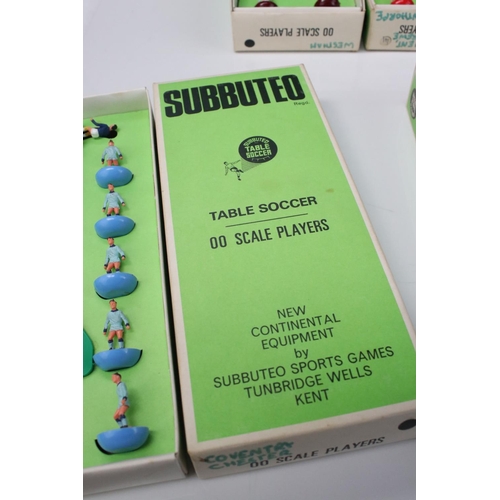 207 - Subbuteo - Five boxed HW Subbuteo teams to include Manchester City, Liverpool (some reglues), Leeds ... 