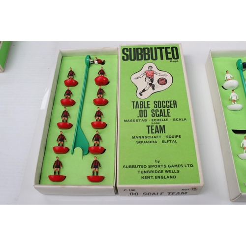 207 - Subbuteo - Five boxed HW Subbuteo teams to include Manchester City, Liverpool (some reglues), Leeds ... 