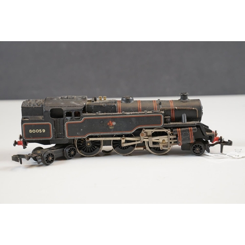 102 - Two boxed Hornby Dublo locomotives to include Duchess of Montrose within a 3211 Mallard box and 3218... 