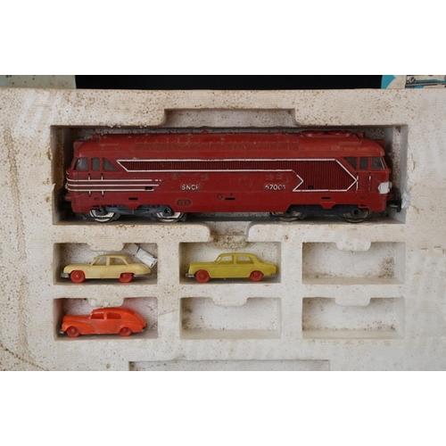 53 - Boxed Jouef OO / HO gauge 7435 train set, incomplete, with locomotive, 3 x items of rolling stock, c... 