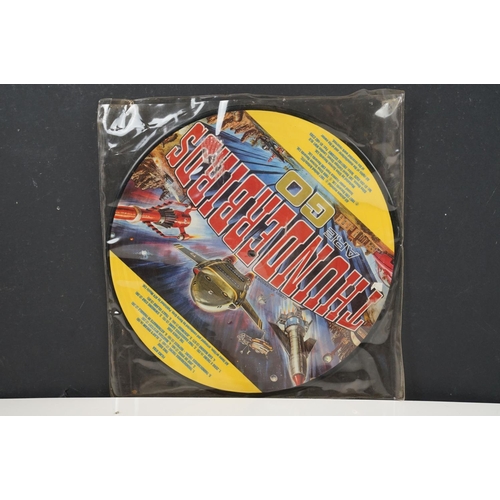 208 - Subbuteo - Collection of original Subbuteo card figures featuring 16 various teams to include Arsena... 