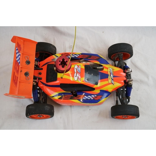 401 - A Thunder Tiger EB-4 S2.5 Pro 1/8 scale nitro buggy 4WD.