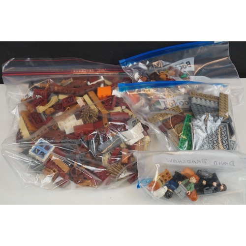 193 - Lego - Boxed Harry Potter 4840 The Burrow set, complete with all minifigures and instructions