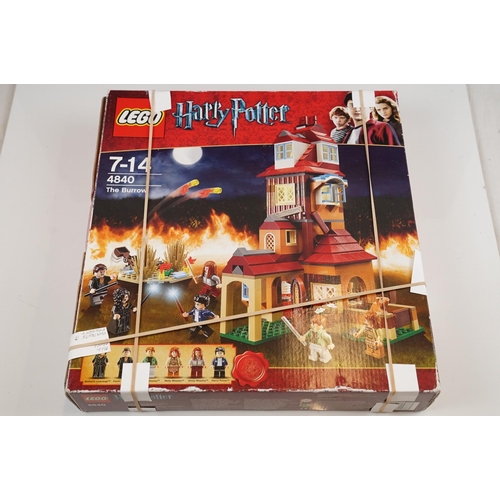 193 - Lego - Boxed Harry Potter 4840 The Burrow set, complete with all minifigures and instructions