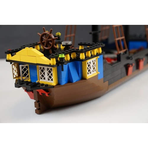 198 - Lego - Two built ships to include 6274 Caribbean Clipper complete with replacement sails and Pirate ... 