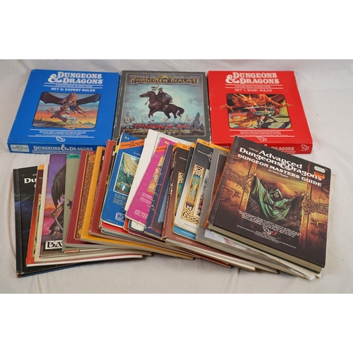 217 - 26 x TSR Dungeons and Dragons rule books and campaign sets to include Forgotten Realms, Queen of the... 