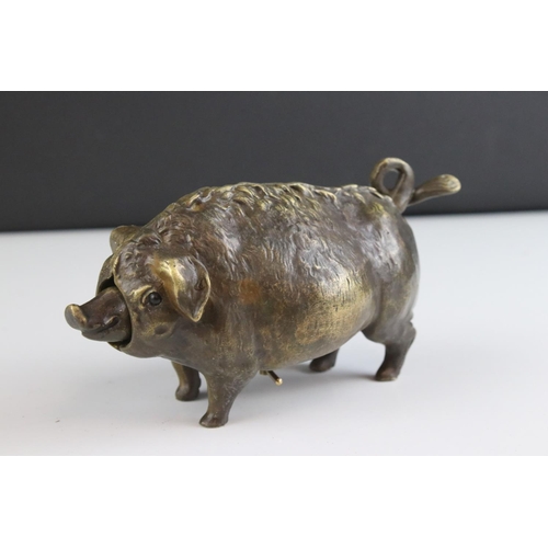 50 - Bronze hotel bell in the form of a pig (press down tail)