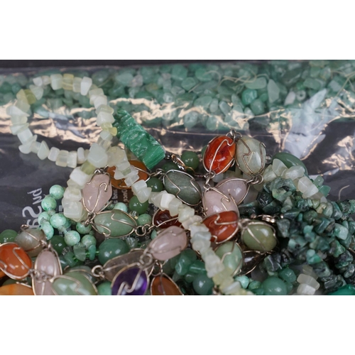 319 - Collection of quartz & jade costume jewellery to include necklaces and bracelets